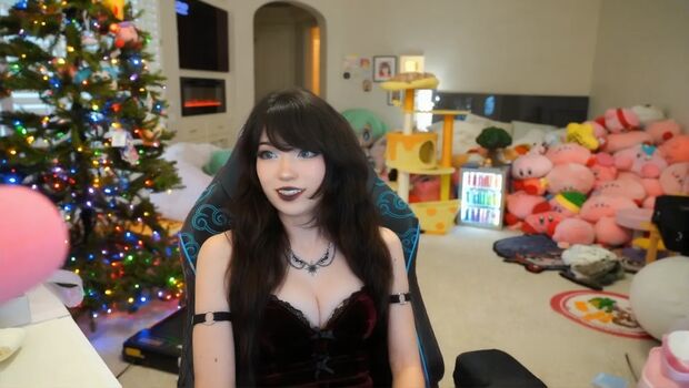 Full leaked Emiru  page private onlyfans photo