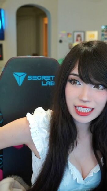 Full leaked Emiru  page private onlyfans photo