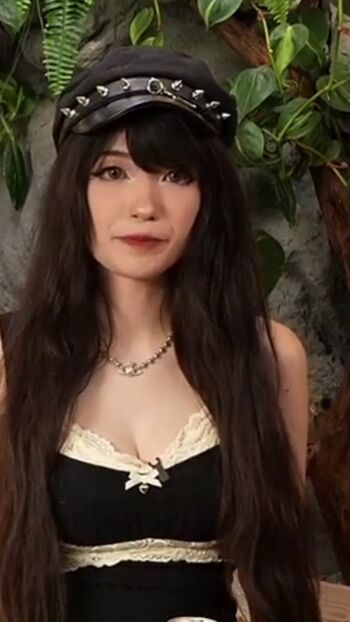 Full leaked Emiru  page private onlyfans photo