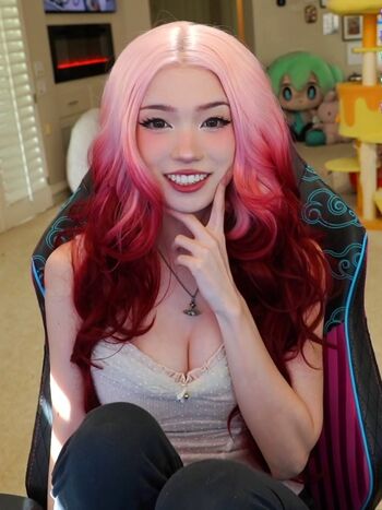 Full leaked Emiru  page private onlyfans photo