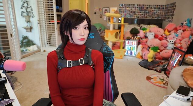 Full leaked Emiru  page private onlyfans photo