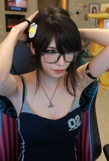 Full leaked Emiru  page private onlyfans photo