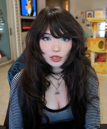 Full leaked Emiru  page private onlyfans photo