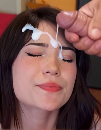 Full leaked Emiru  page private onlyfans photo