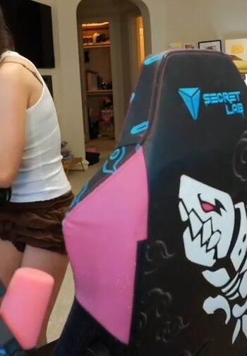 Full leaked Emiru private onlyfans photo
