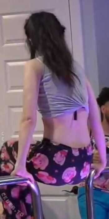 Full leaked Emiru jpg private onlyfans photo