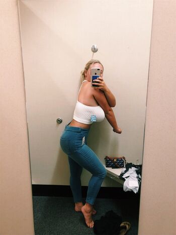 Full leaked Emma burzynski private onlyfans photo
