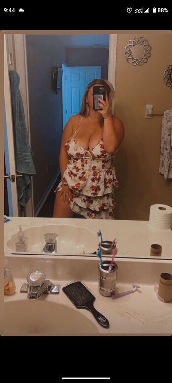 Full leaked Emma burzynski private onlyfans photo