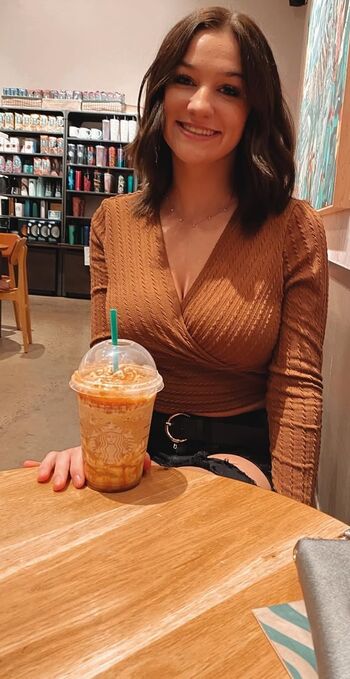 Full leaked Emma feathers private onlyfans photo