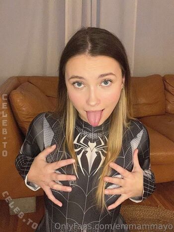 Full leaked Emma may  page private onlyfans photo