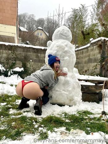 Full leaked Emma may  page private onlyfans photo