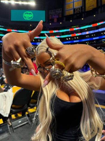 Full leaked Emma pillemer page private onlyfans photo