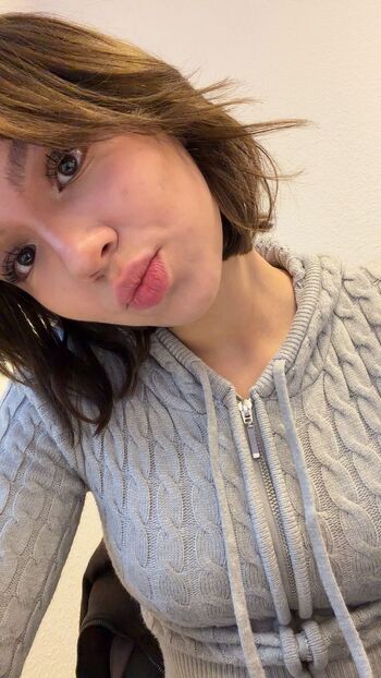 Full leaked Emmilovscats private onlyfans photo