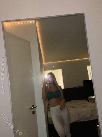 Full leaked Emmy blum private onlyfans photo