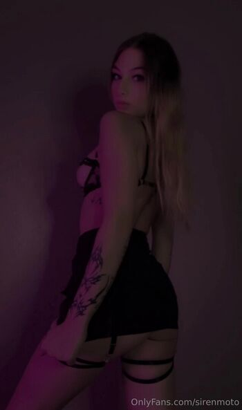 Full leaked Emsirenn page private onlyfans photo