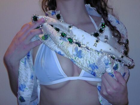 Full leaked Enya umanzor private onlyfans photo