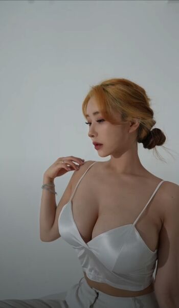 Full leaked Episode yeji private onlyfans photo