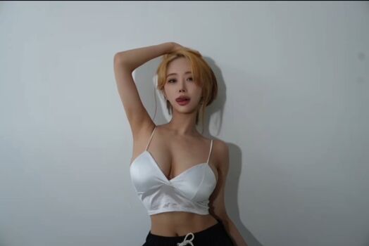 Full leaked Episode yeji private onlyfans photo