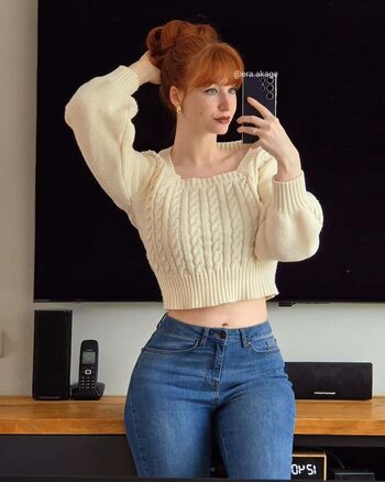 Full leaked Era akage page private onlyfans photo