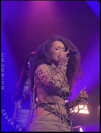 Full leaked Emmibrown/ private onlyfans photo