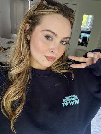 Full leaked Erinmhk private onlyfans photo