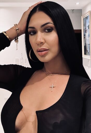 Full leaked Escyn thia private onlyfans photo