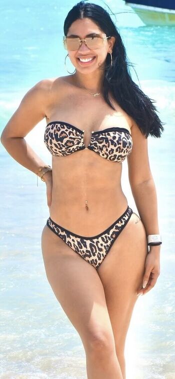 Full leaked Escyn thia private onlyfans photo