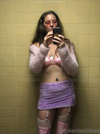 Full leaked Eskerdash private onlyfans photo