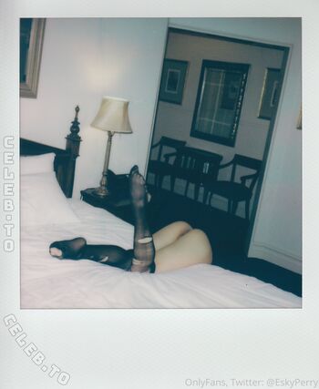 Full leaked Eskyperry page private onlyfans photo