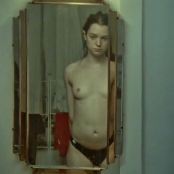 Full leaked Esme creed miles page private onlyfans photo