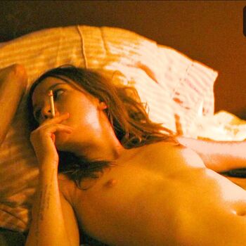 Full leaked Esme creed miles page private onlyfans photo