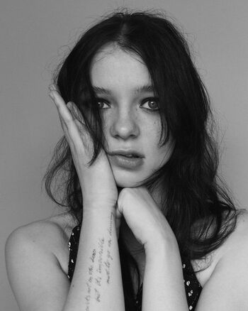 Full leaked Esme creed miles private onlyfans photo