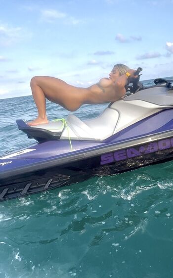 Full leaked Estefani feiticeira page private onlyfans photo