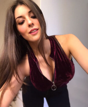 Full leaked Estefany cabco private onlyfans photo