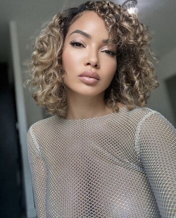 Full leaked Estelb private onlyfans photo