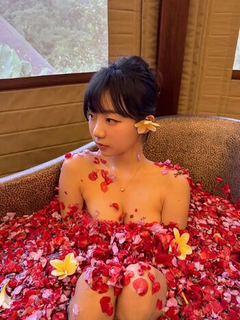 Full leaked Eunji pyoapple  page private onlyfans photo