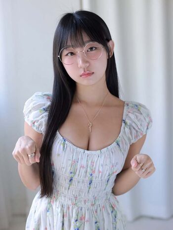 Full leaked Eunji pyoapple private onlyfans photo