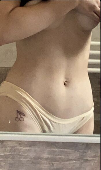 Full leaked Evahakalba private onlyfans photo