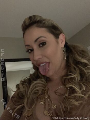 Full leaked Evanotty private onlyfans photo