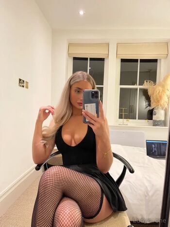 Full leaked Evelyn brown private onlyfans photo