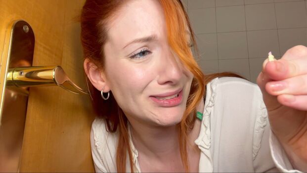 Full leaked Evelyn jade private onlyfans photo