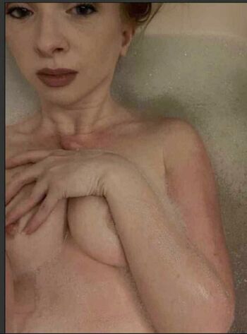 Full leaked Evelyndefierce private onlyfans photo
