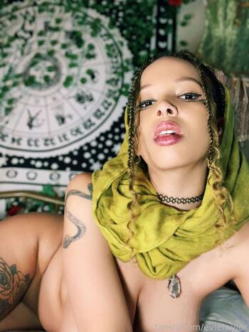 Full leaked Evie taylor page private onlyfans photo