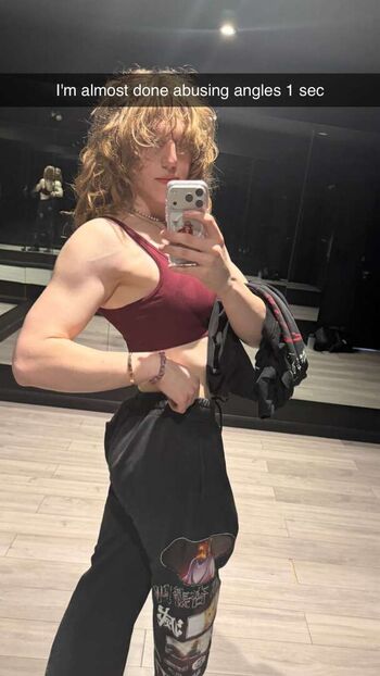 Full leaked Eviedotgym private onlyfans photo