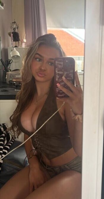 Full leaked Evierosejj private onlyfans photo