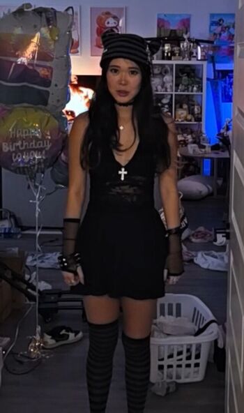 Full leaked Extraemily page private onlyfans photo