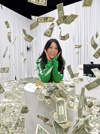 Full leaked Extraemily private onlyfans photo