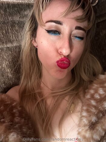 Full leaked Fandomreactions page private onlyfans photo