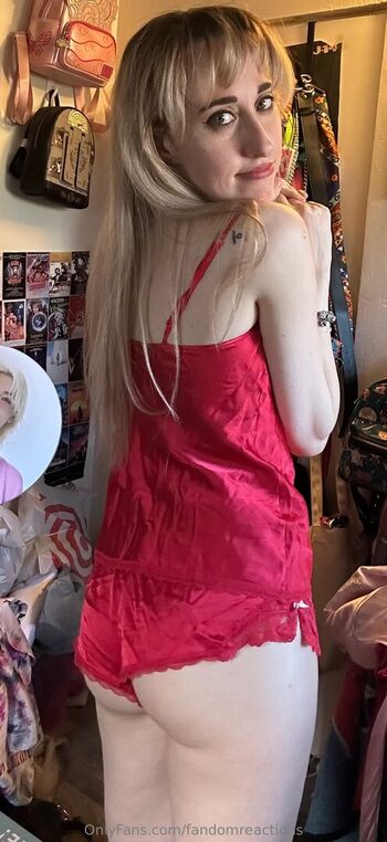 Full leaked Fandomreactions page private onlyfans photo