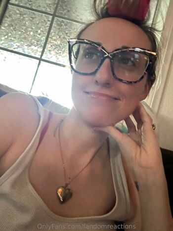 Full leaked Fandomreactions private onlyfans photo